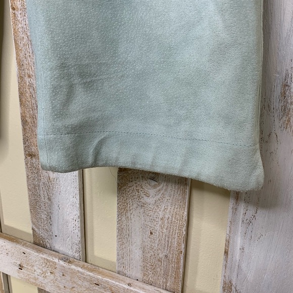 MaxMara Weekend Mint Green Suede Crop Pant - Picture 2 of 9